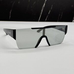 NEW BURBERRY BE4291 3001/69 SUNGLASSES BLACK/SILVER UNISEX EYEWEAR BE4291 300169